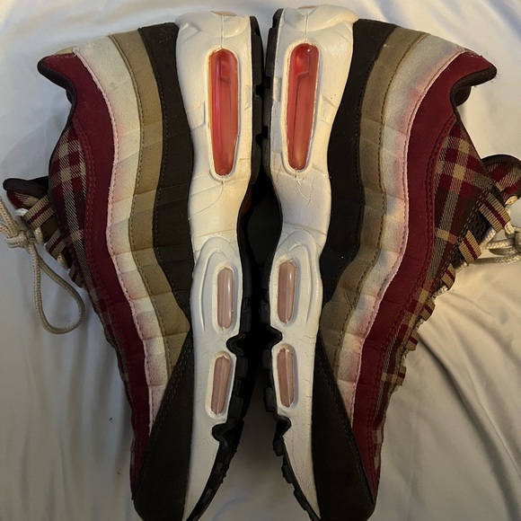 Nike air max 95 flannel rose burgundy plaid size 10 mens. Great condition rare - Picture 2 of 4